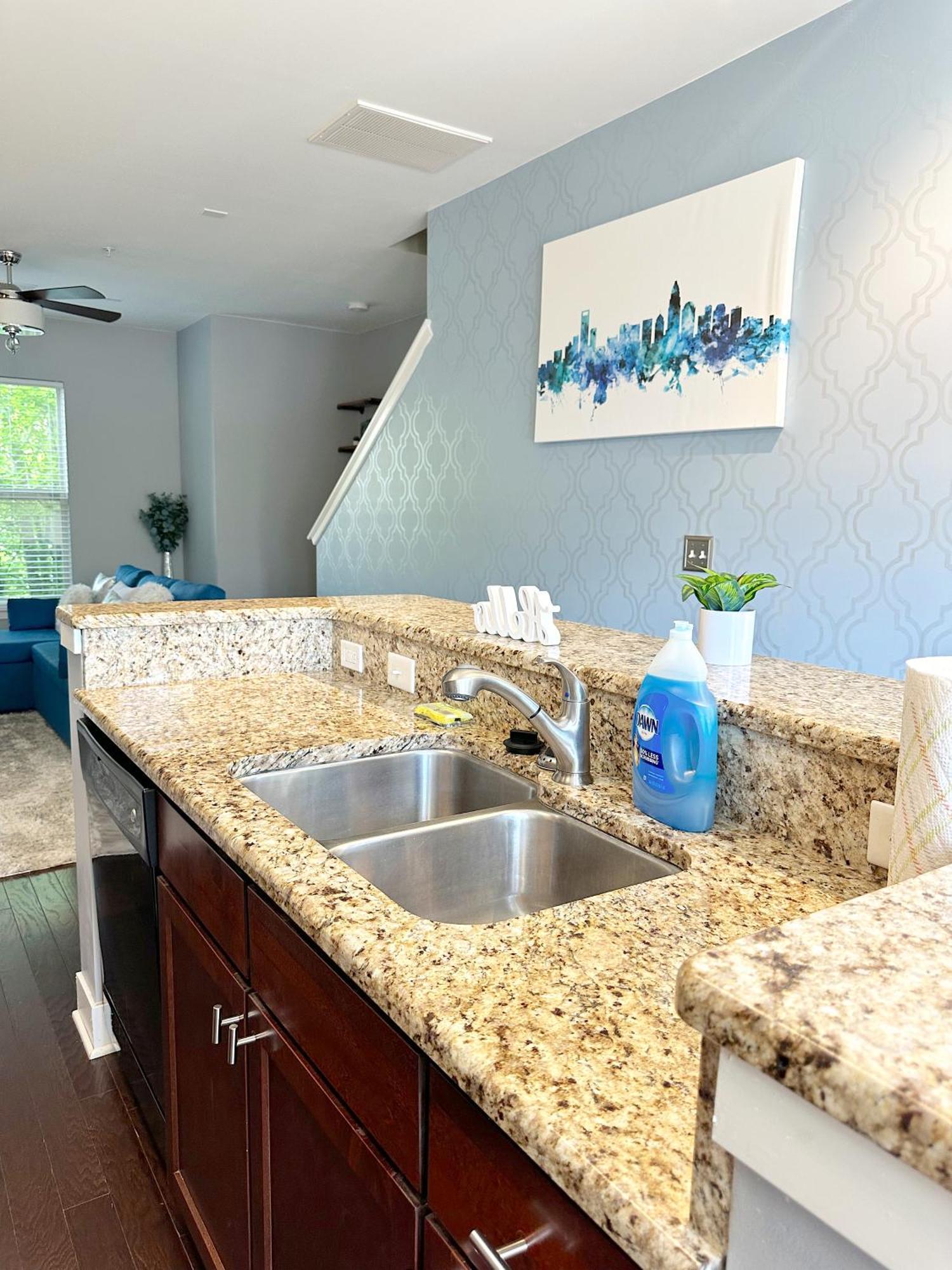 Modern Townhouse - 1 Min To Uptown Clt - Walk To Restaurants Villa Charlotte Esterno foto